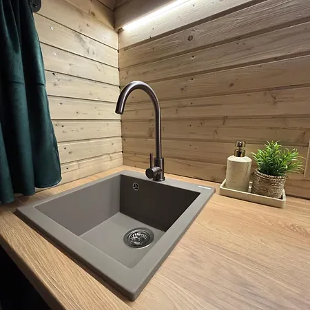 Holiday home Glamping Vejtraska Mochtin