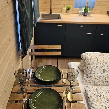 Glamping Vejtřaska Feriehus